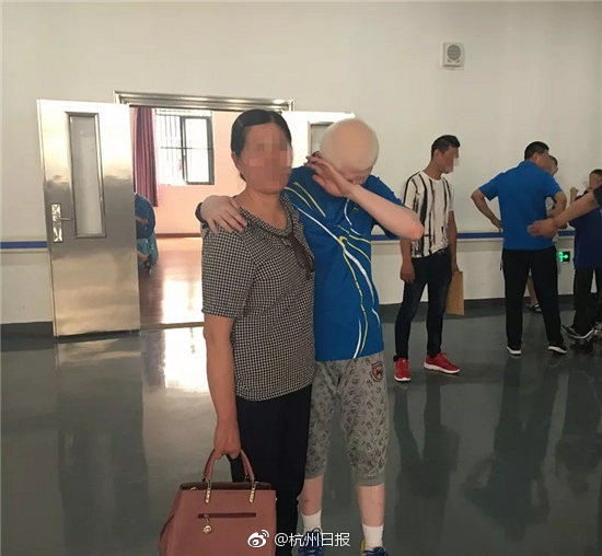 沒有詹姆斯的湖人，安東尼在防衛(wèi)十分盡力