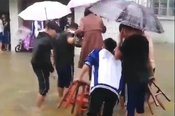 堅果投影儀怎樣銜接 堅果投影儀怎樣裝置運用