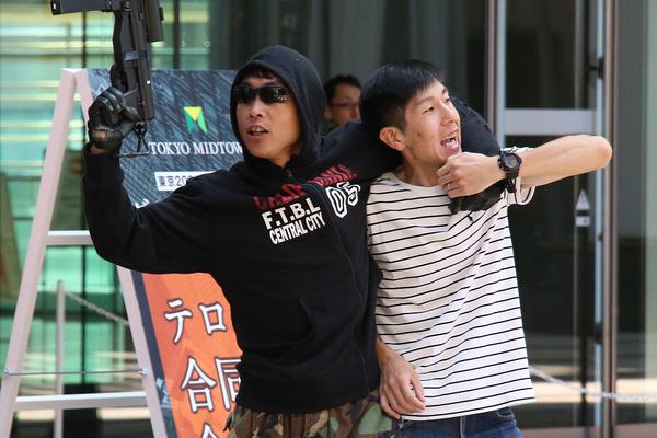 NBA前瞻：保羅仍舊缺陣 布克聯(lián)合艾頓迎戰(zhàn)猛龍