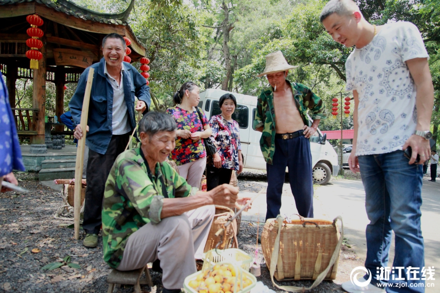 老詹狀況平平，火箭加時全員皆兵人均三分贏下湖人