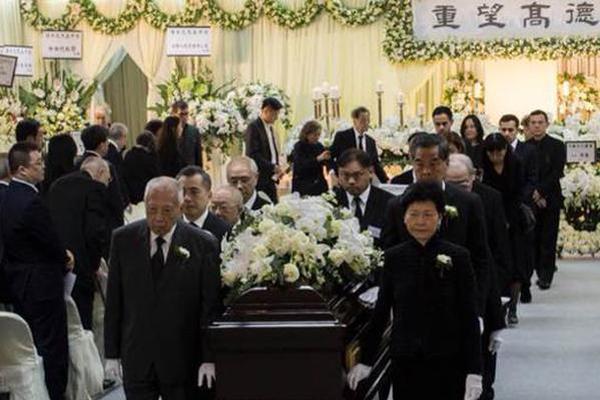 堅果投影儀怎樣銜接 堅果投影儀怎樣裝置運用