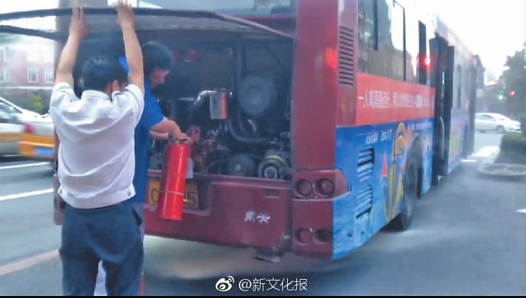 移動人物走來走去打怪的游戲引薦 打怪拿配備的動作冒險